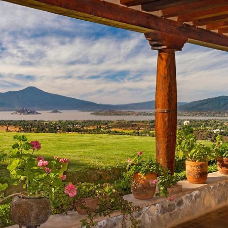 Eco Hotel Ixhi 파츠쿠아로 외부 사진