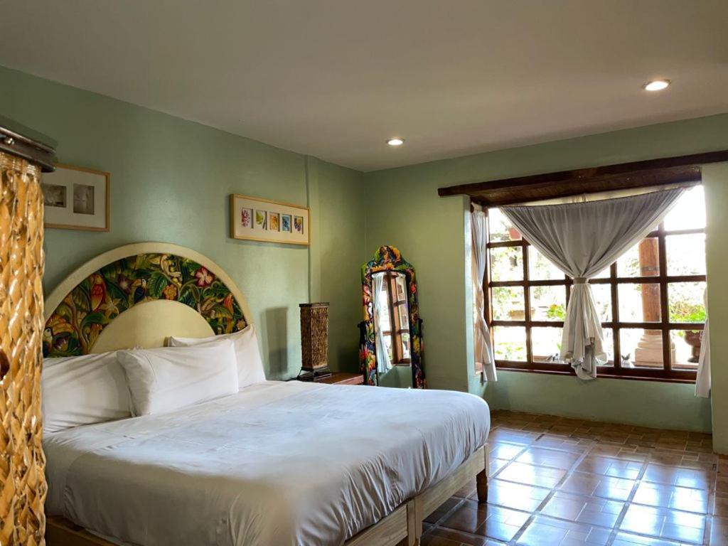 Eco Hotel Ixhi 파츠쿠아로 외부 사진