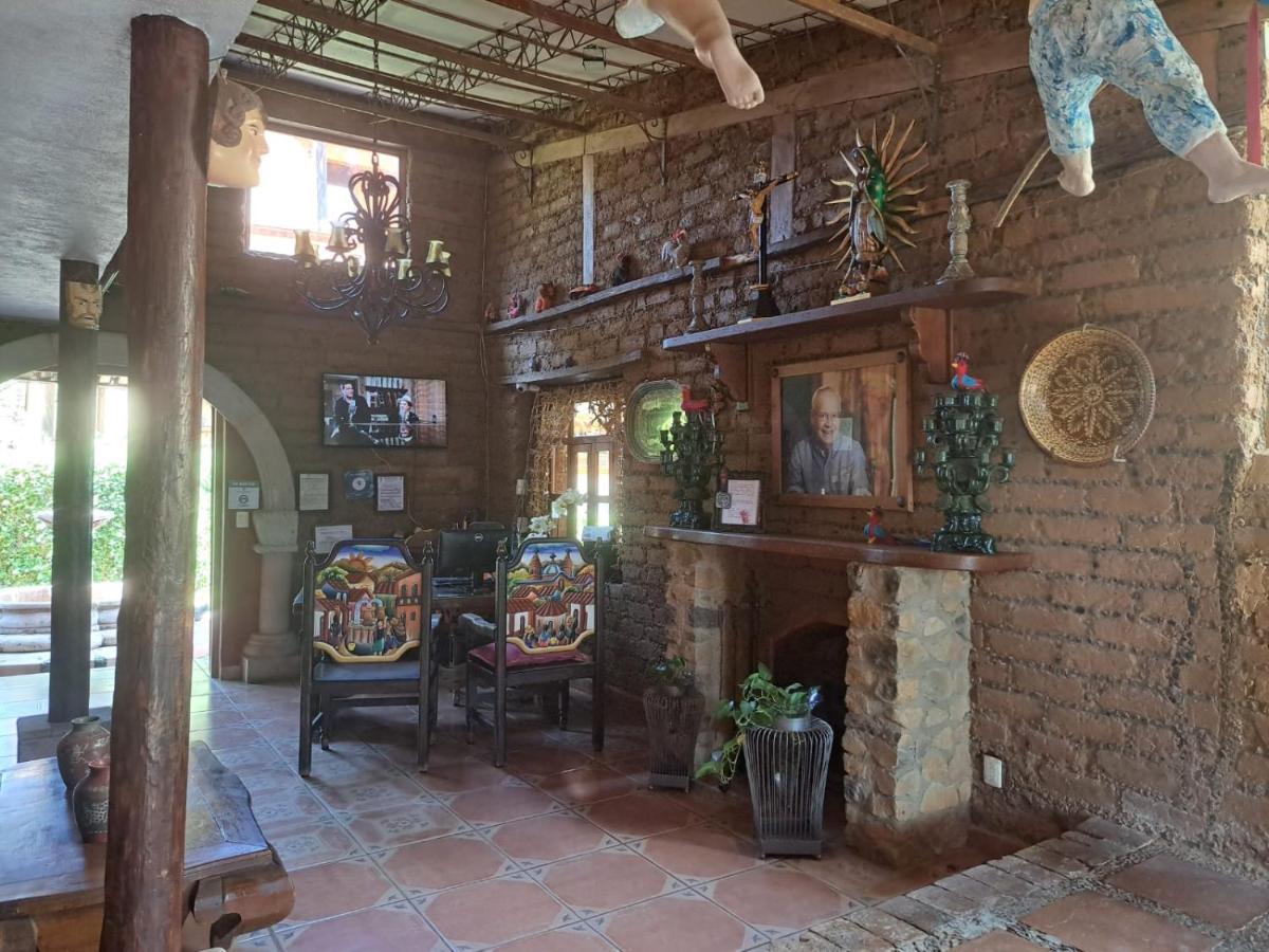 Eco Hotel Ixhi 파츠쿠아로 외부 사진